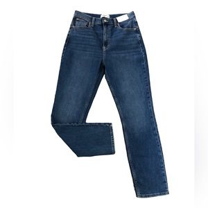 Abercrombie & Fitch Ultra High Rise Slim Straight Women’s Jeans Size 29 NWT